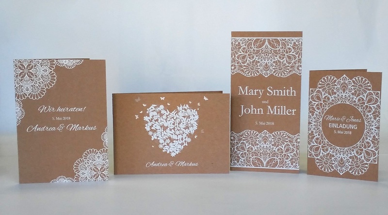 Sonderfarbe Weiß im Digitaldruck Hochzeitskarten auf Kraftpapier mit Spitze